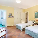 Boutique Andronice Cukaládesz